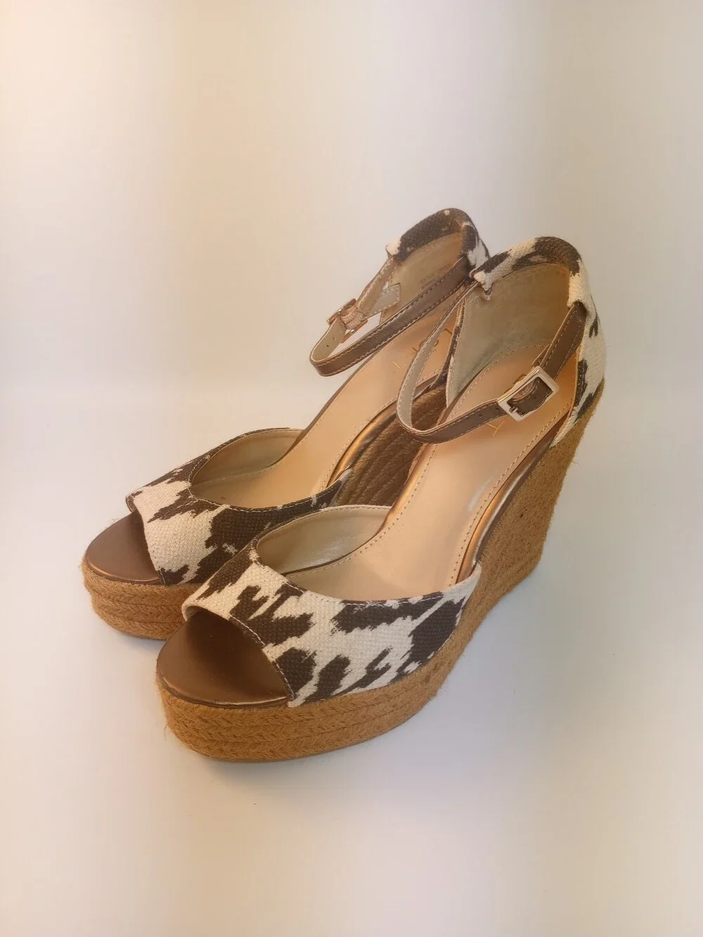 Ann Taylor LOFT Womens Black & Beige Ankle Strap Stacked Wedge Sandals Shoes 8M